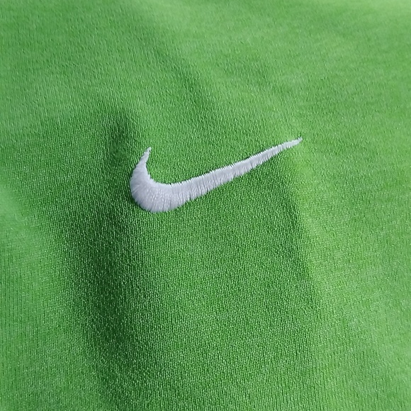 Women's Nike Green Dri-Fit T-shirt Size M - Picture 7 of 7